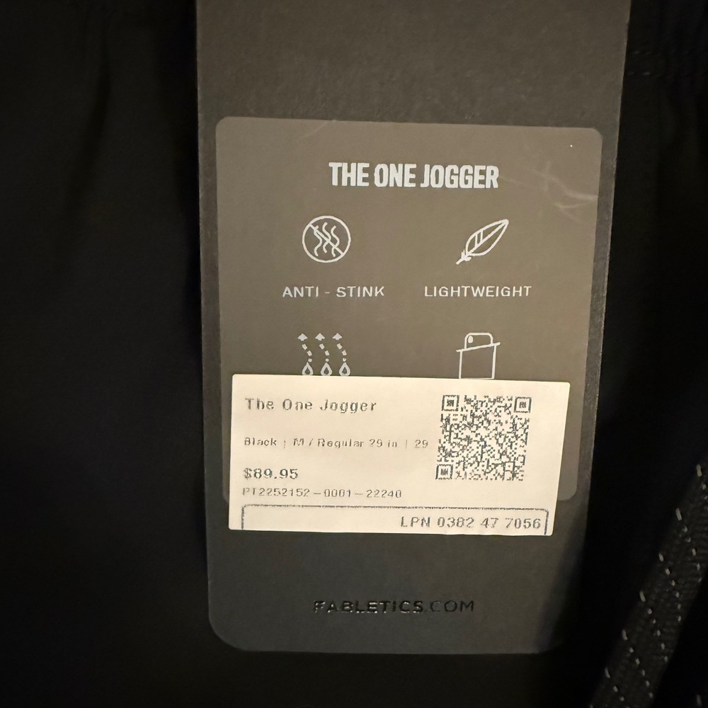 Fabletics The One Jogger Mens Medium Black Lightweight Athletic Pants PT2252152 - Picture 2 of 7